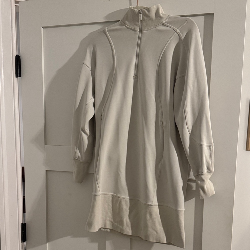 Women’s Lululemon Half-Zip Long Pullover Jacket in Light Beige